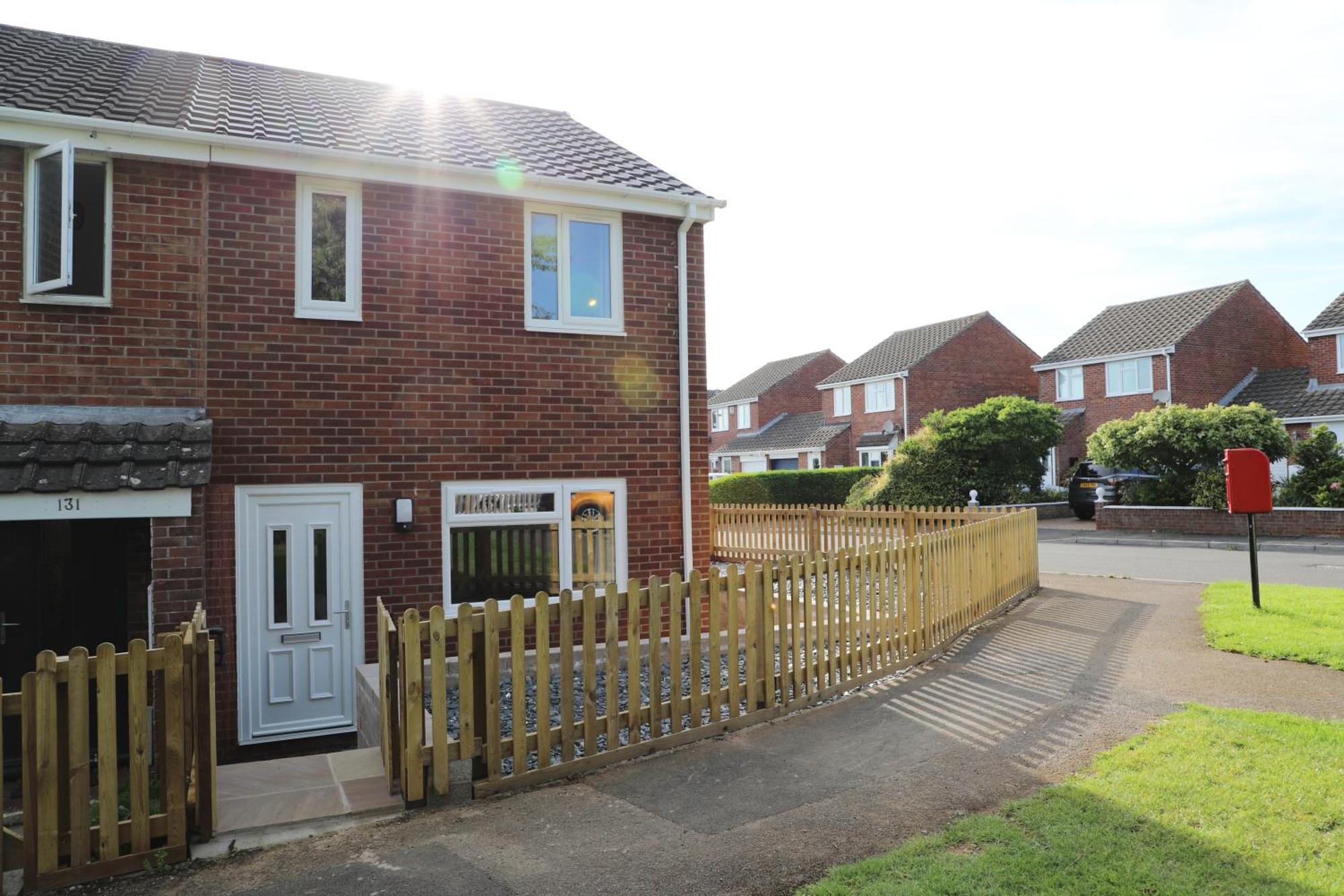 Modern, Two Double Bedroom House With Free Parking Chepstow Buitenkant foto